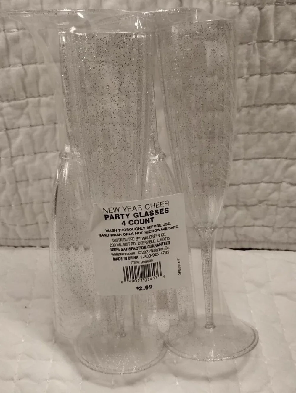 Cheer Plastic Party Glasses - Clear with Silver Glitter (Set of 4) 4 Sets